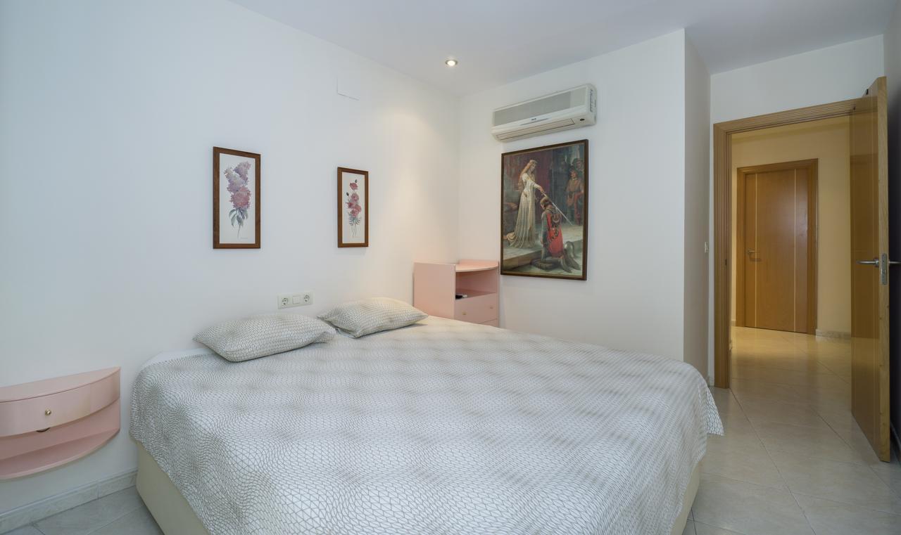 Plaza De Las Flores Apartment Malaga Luaran gambar