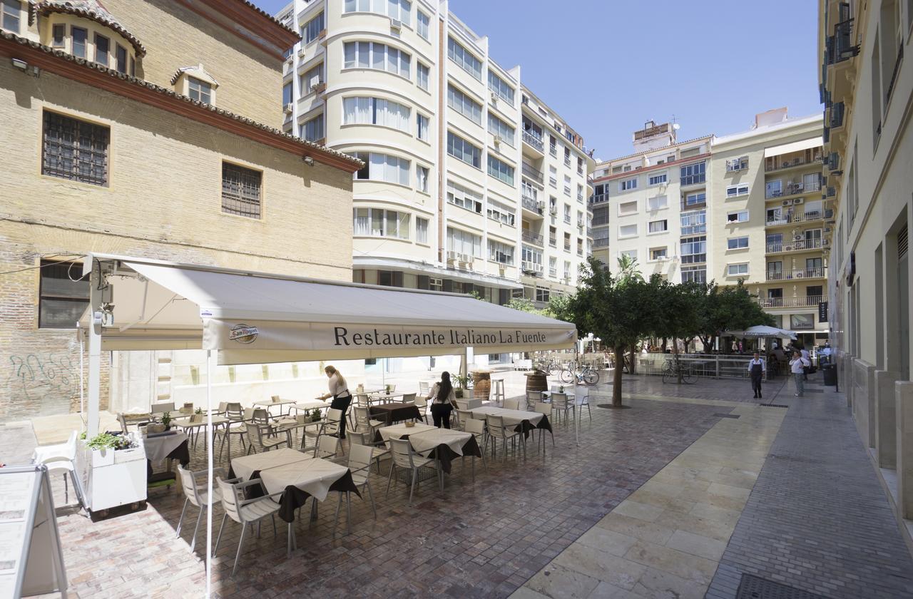 Plaza De Las Flores Apartment Malaga Luaran gambar